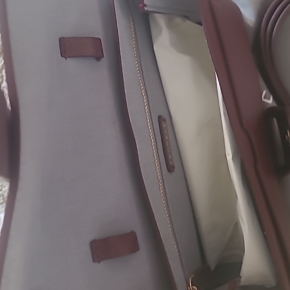 Handbag - Picture 3 of 3